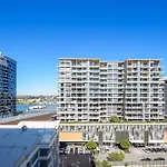 Elite Elegance 2Br@Hamilton Apt With Parking