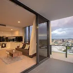 Airtrip Apartments On Merivale Street