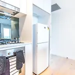 Airtrip Apartments On Merivale Street