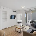 Lovely 2- Bedroom Rental Unit With Free Parking