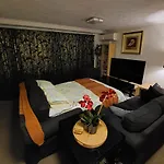 City/Valley Resort Apartment