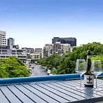 Spacious 2Br- Centre Of Brissy!