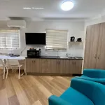 Benson Court Motel