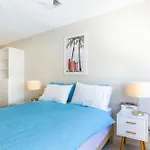 Room To Rent At The Glasshouse Mountains - Wifi