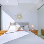 Top Of Spring Hill - Balcony Bliss And Poolside Escape