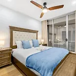 Luxury 4Br Cozy Home Pool, Gym, Sauna, Wparking At Cbd