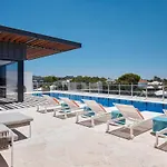 Spacious 2Bed 2Bath Apartment With City Views