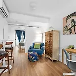 Hustle And Bustle 2Bed 1Bath 1Car Pool Teneriffe
