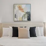 Sinclair Apartments - Free Secure Parking