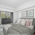 Large Resort Apartment In The Heart Of Brisbane
