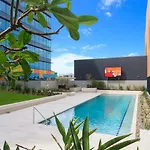 Keeping Cool On Connor - Executive 2Br Fortitude Valley Apartment With Pool And Views