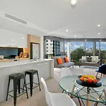 Stunning Urban Apartment In The Cbd