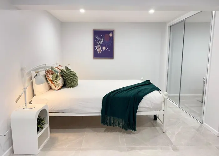 17C Hazel Studio At Sunnybank