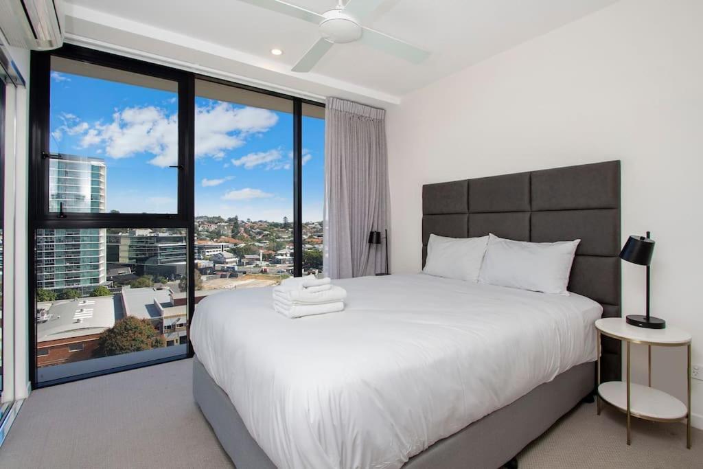 Apartment Elite Elegance 2br@hamilton Apt With Parking *