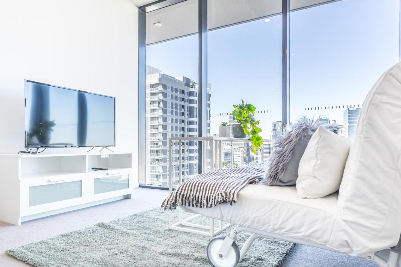 Apartment Airtrip On Merivale Street