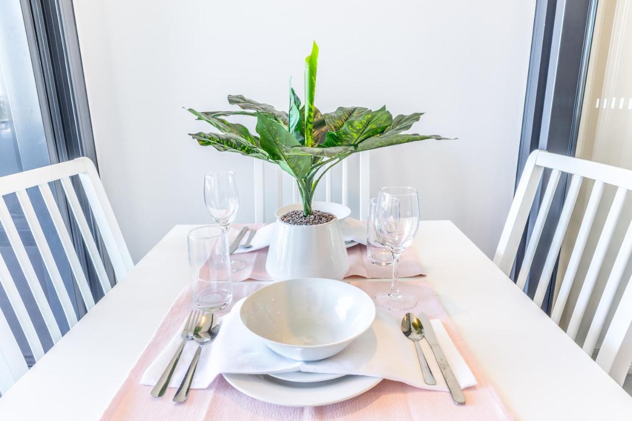 Apartment Airtrip On Merivale Street *
