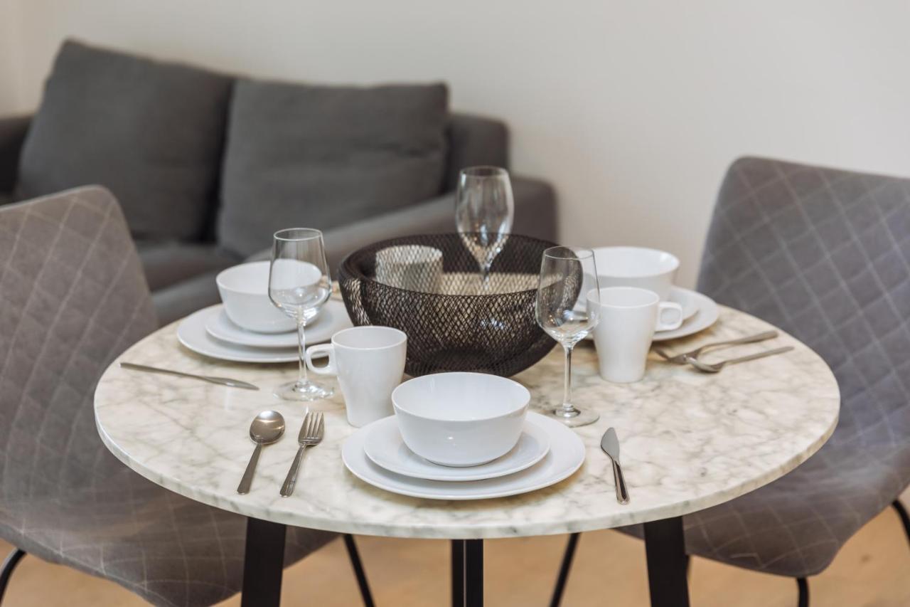 Airtrip On Merivale Street Apartment *