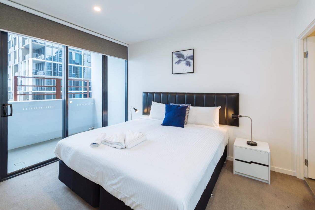 Airtrip On Merivale Street * Brisbane
