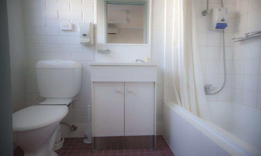 Herston Place Motel 3*