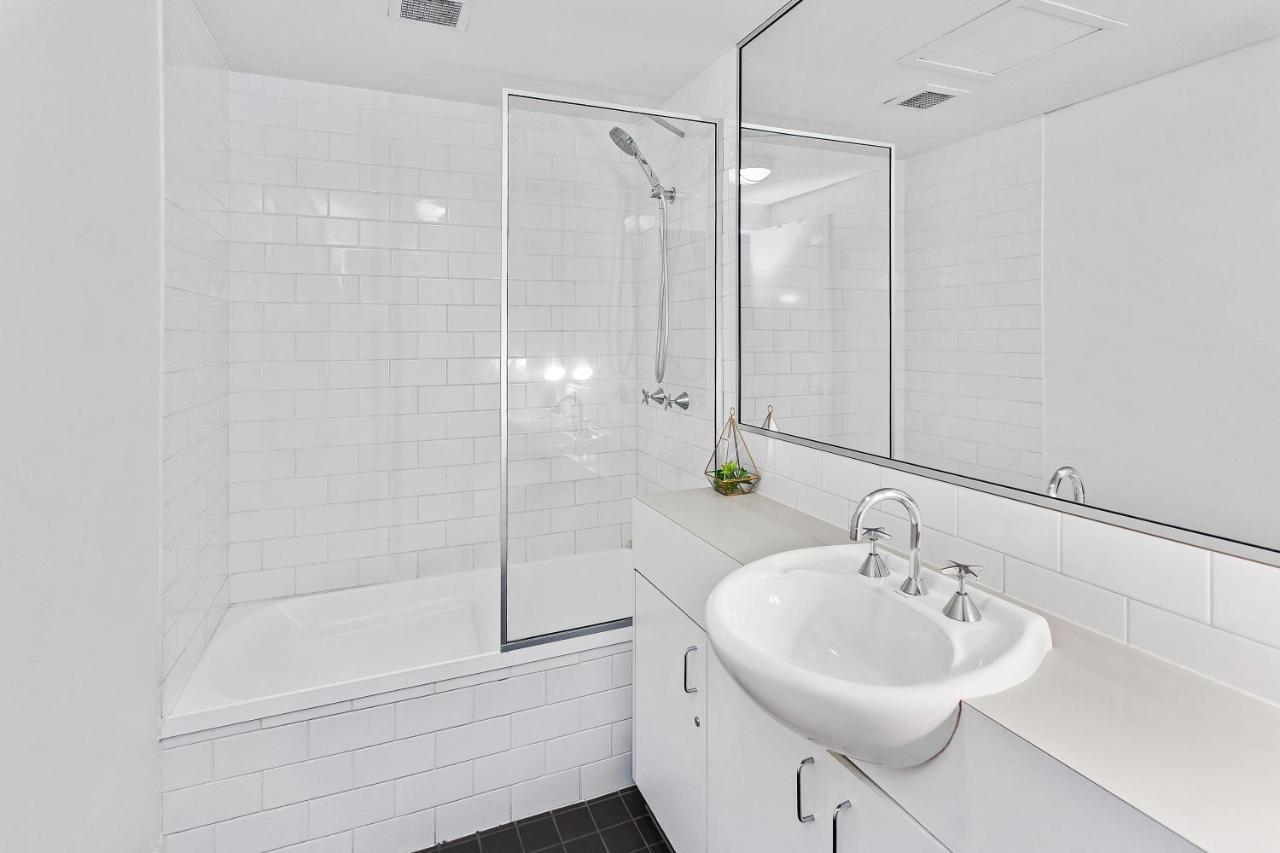 Stylish Valley Unit With Terrace And Pool Apartment