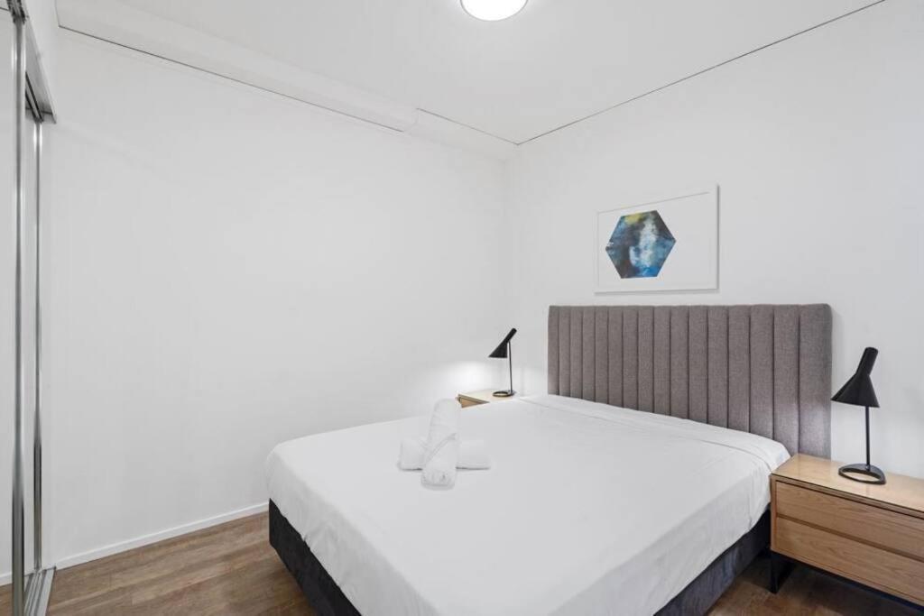 Apartment Lovely 2- Bedroom Unit With Free Parking *