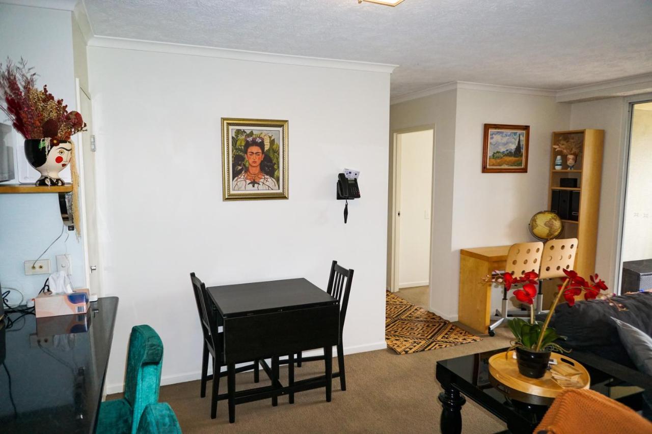 City/valley Apartment