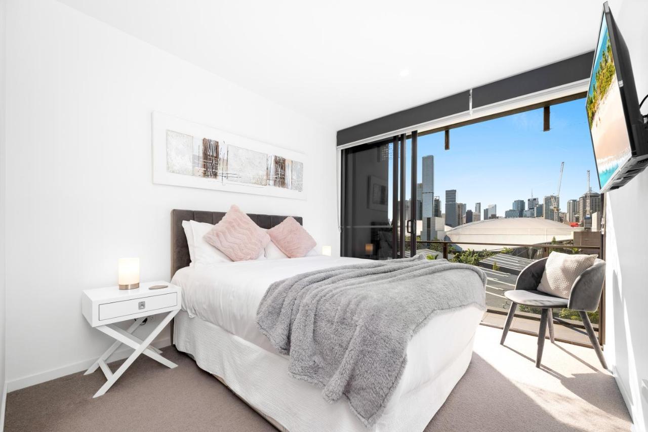 Opera South Aparthotel 4*