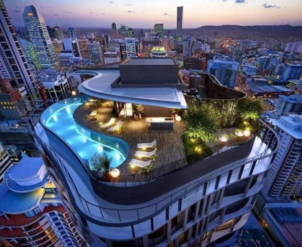 Great Views Pool High Level Boutique With Carpark Apartment Brisbane