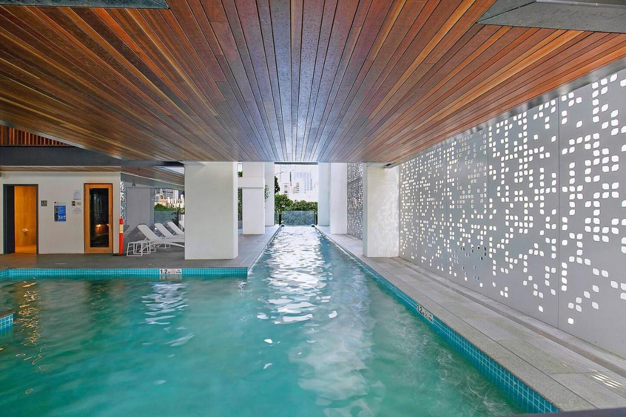 Soaring Skyline On Southside At Resort-style Apartment Brisbane