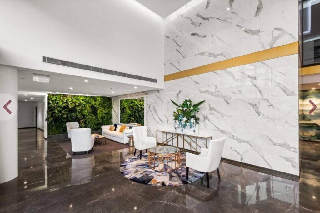 Hidden Gem At Newstead Apartment