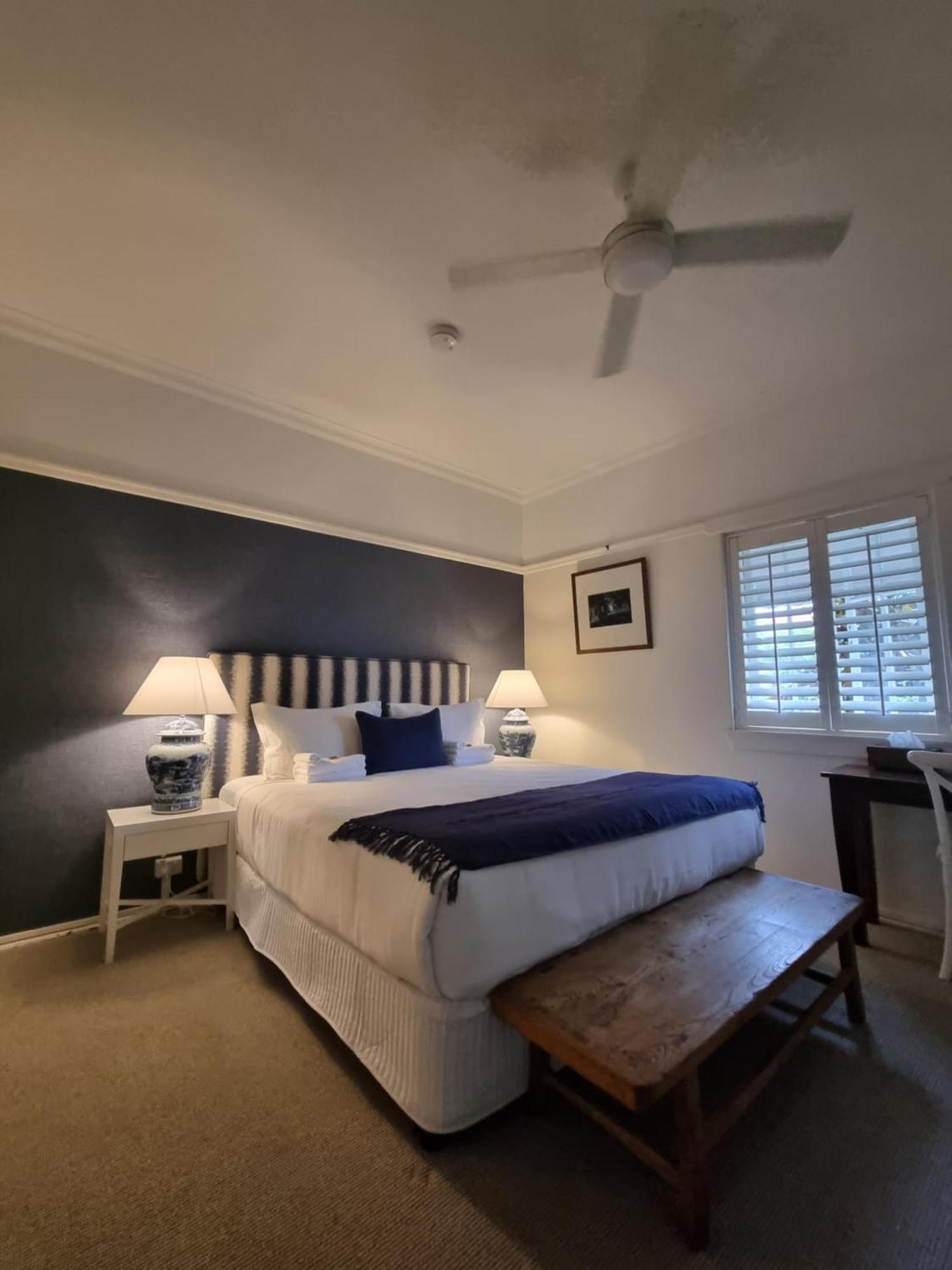 Edward New Fam Bed & Breakfast