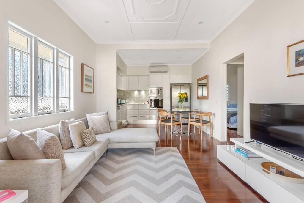 Modern Twist + Old World Charm ~ 3bed/2bath/2car *