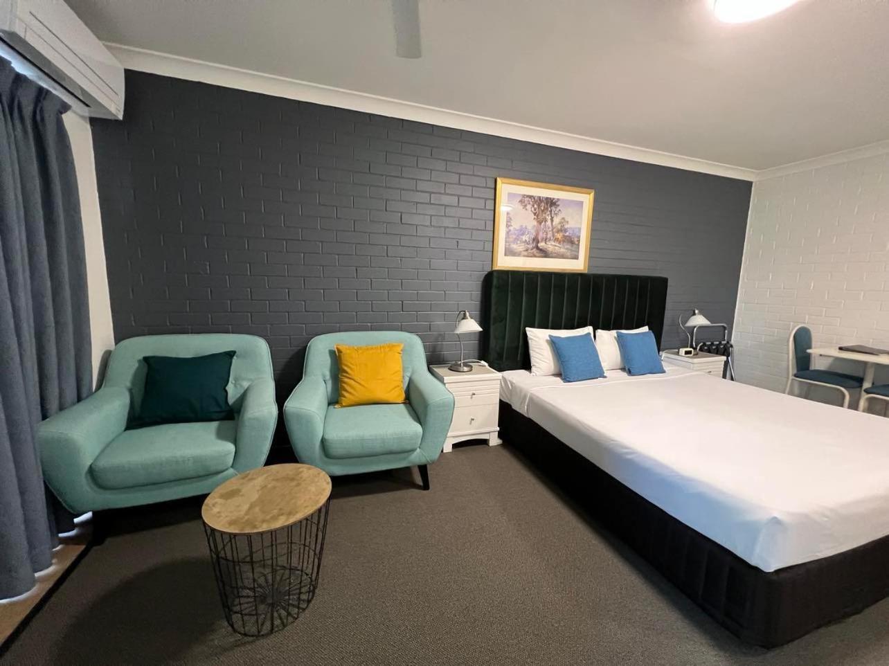 Benson Court Motel 3*