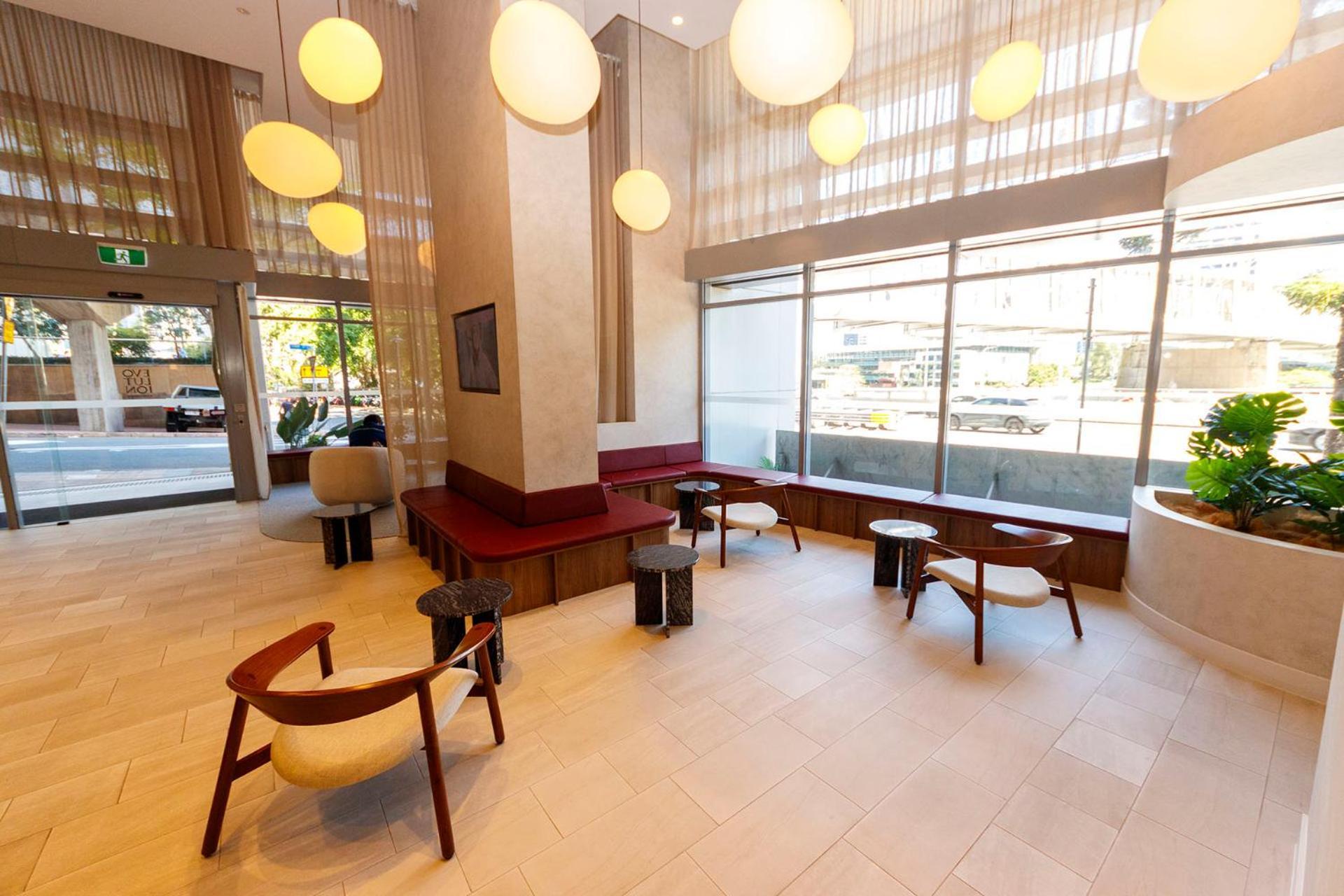 Evolution Aparthotel