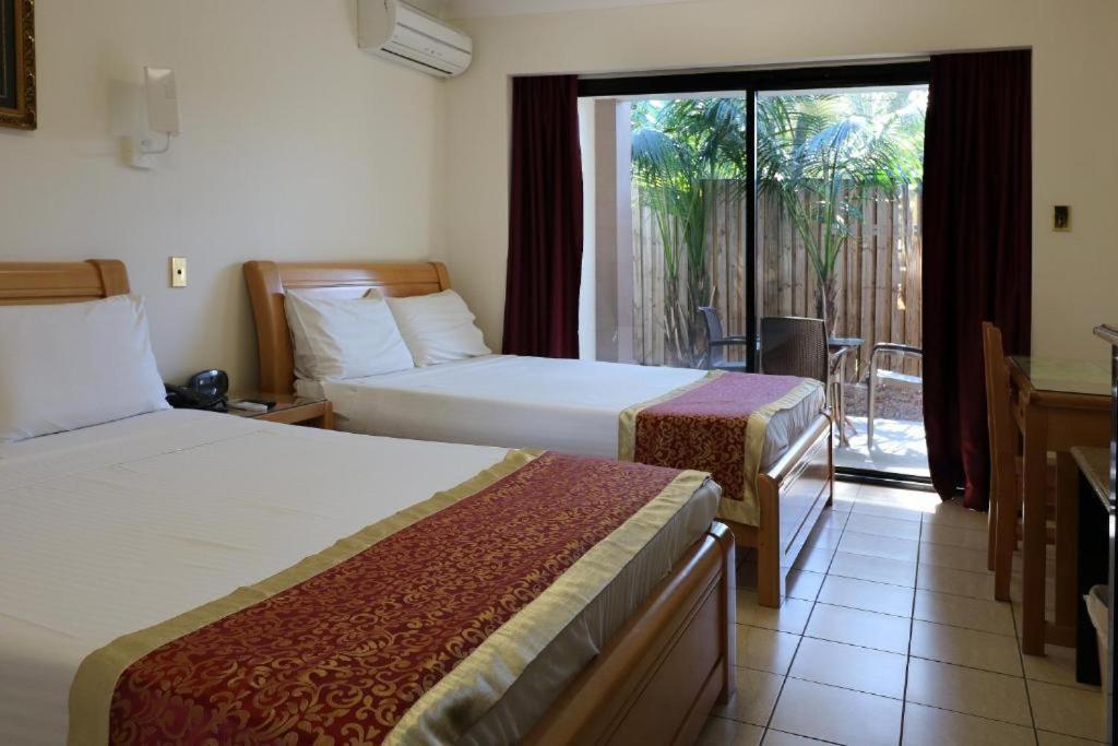 Novena Palms 4*
