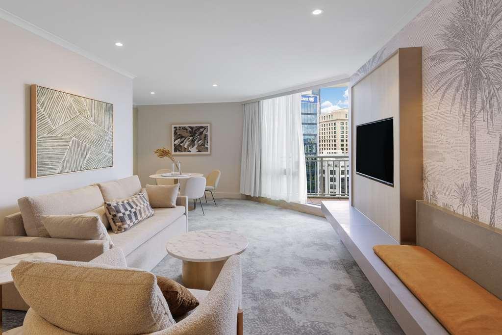 Amora 5* Brisbane