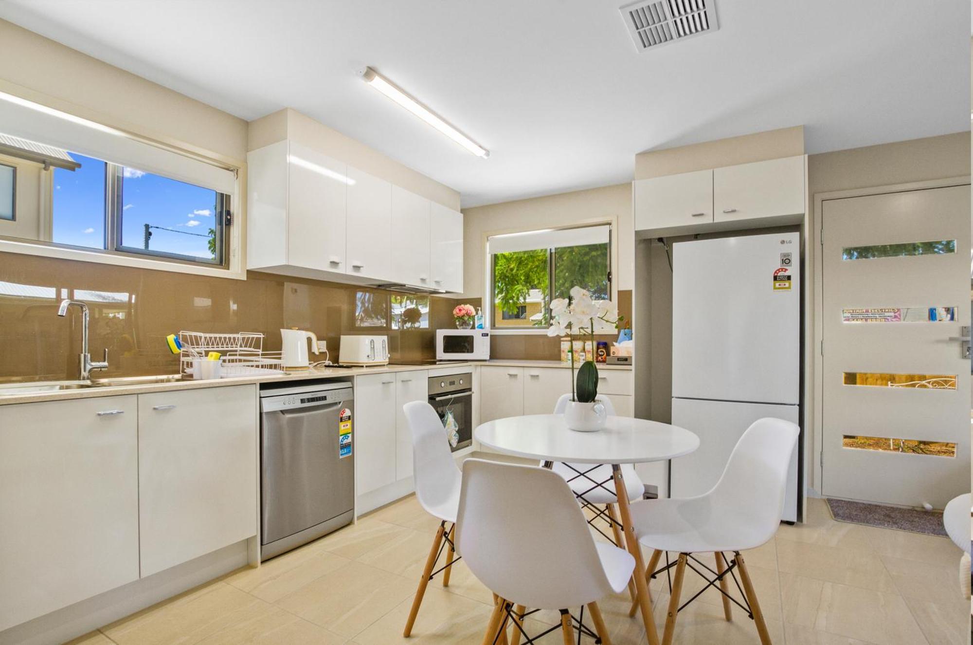 Holiday home To Rent At The Glasshouse Mountains - Wifi