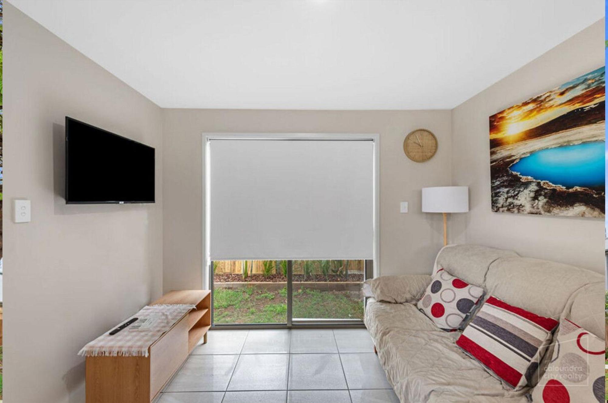 Holiday home To Rent At The Glasshouse Mountains - Wifi Brisbane