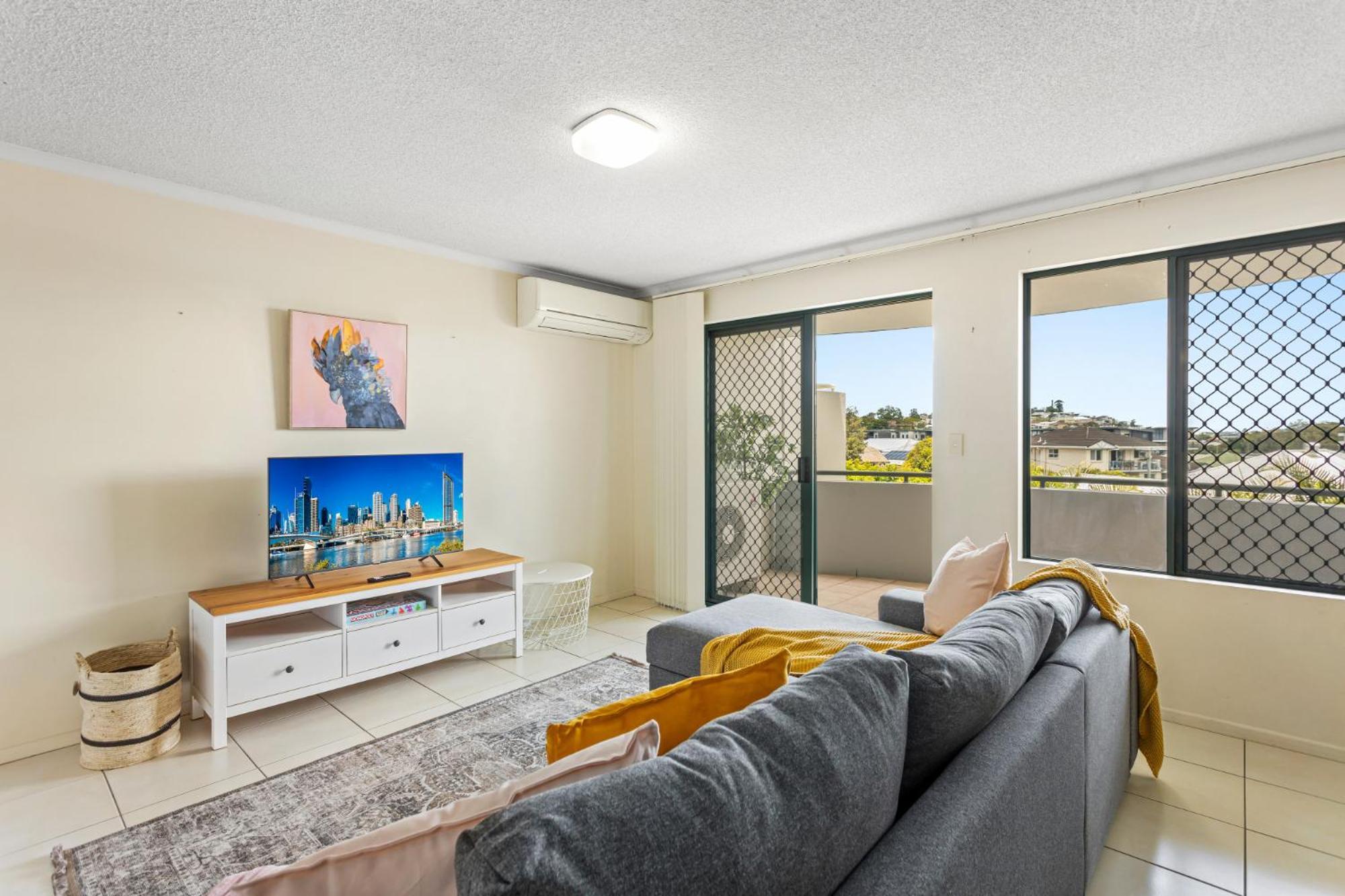 Apartment Albion Convenient Hideaway With Parking & Balcony Brisbane