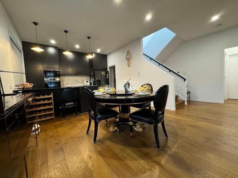 Sharehouse 2bedroom-retreat At Bardon Holiday home