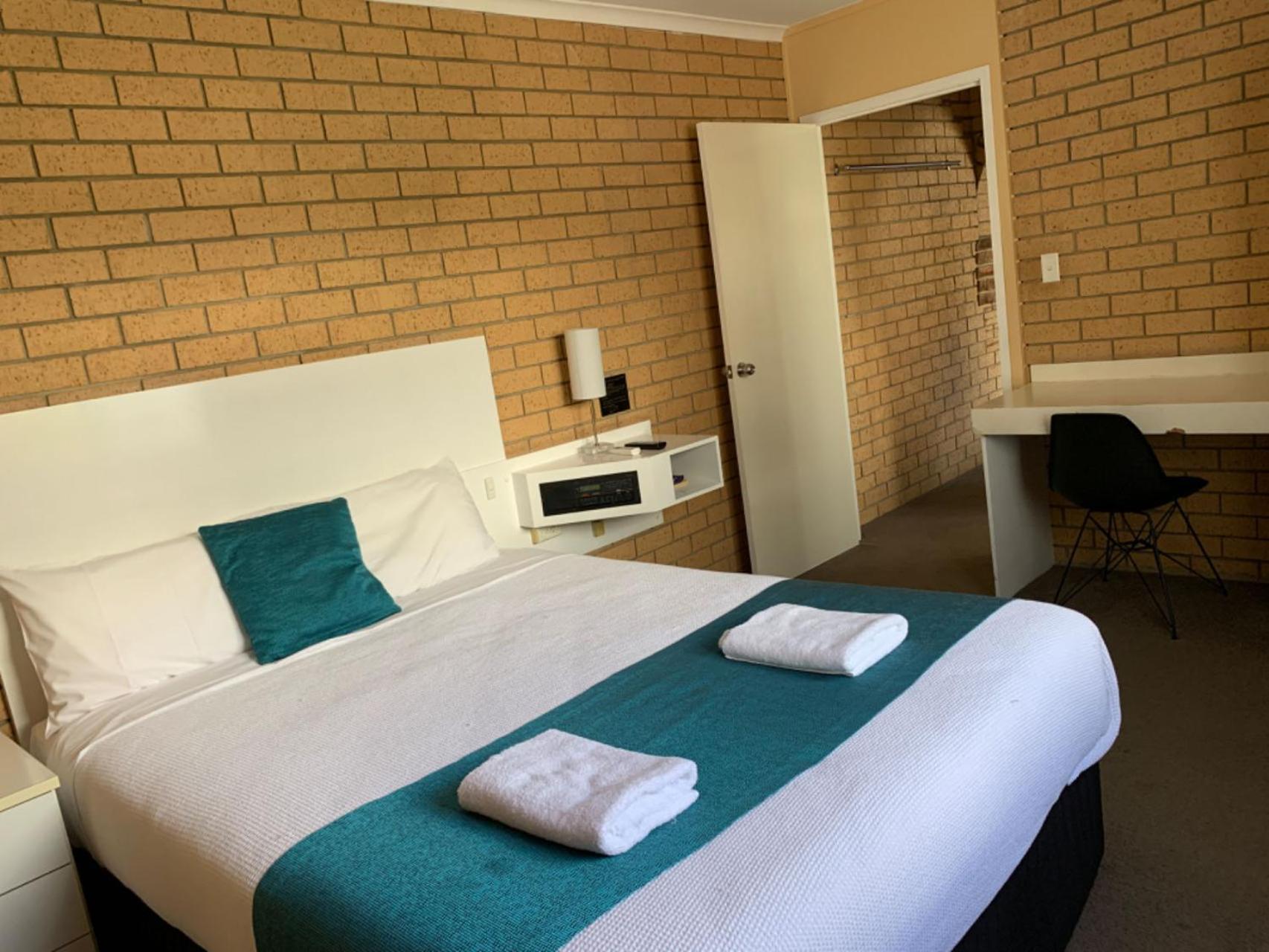 Aspley Pioneer Motel 2*