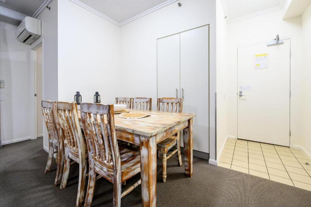 Urban Cbd Elegance With River&botanic Garden Views Apartment Brisbane