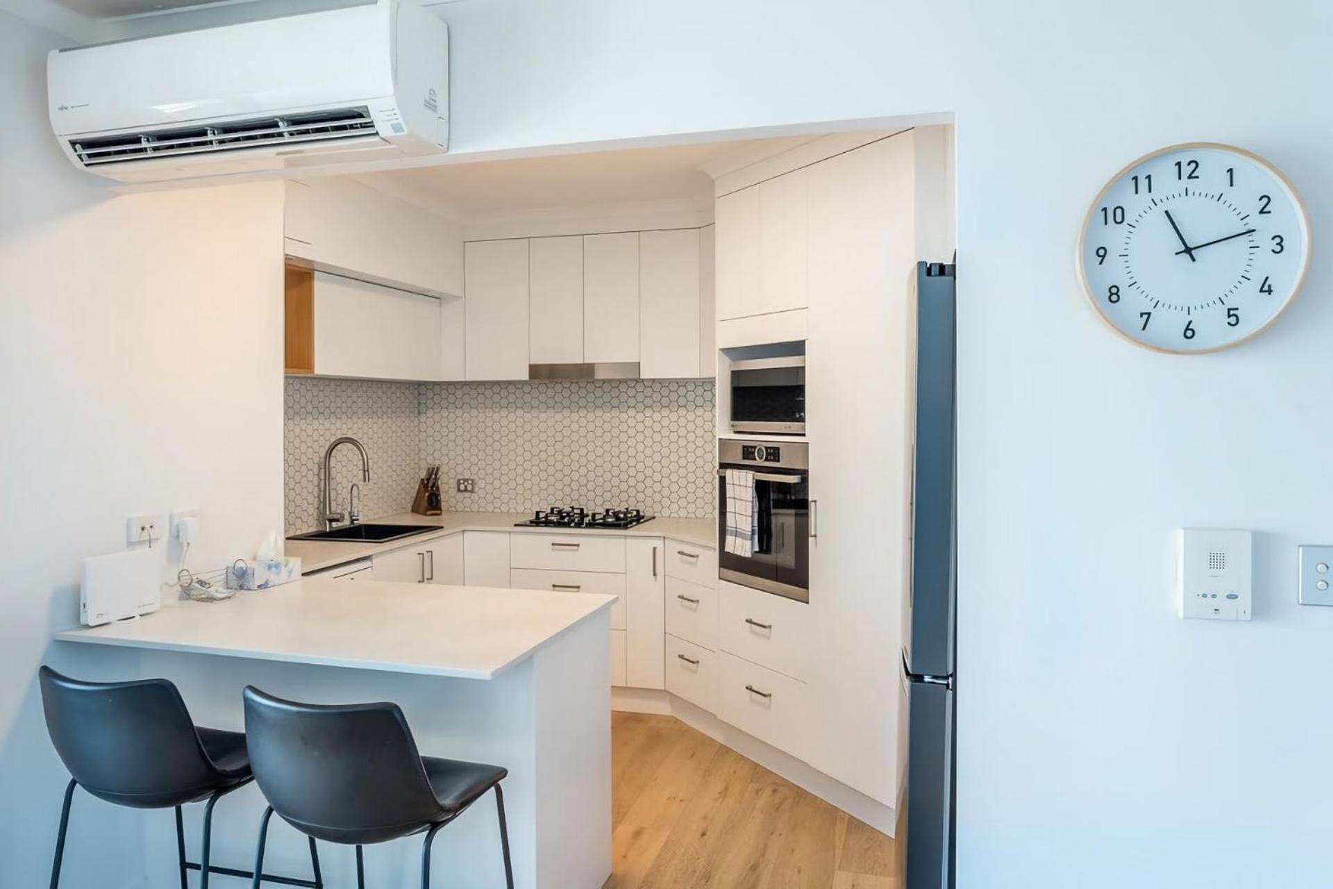 Stylish Retreat With Pool Parking Apartment Brisbane