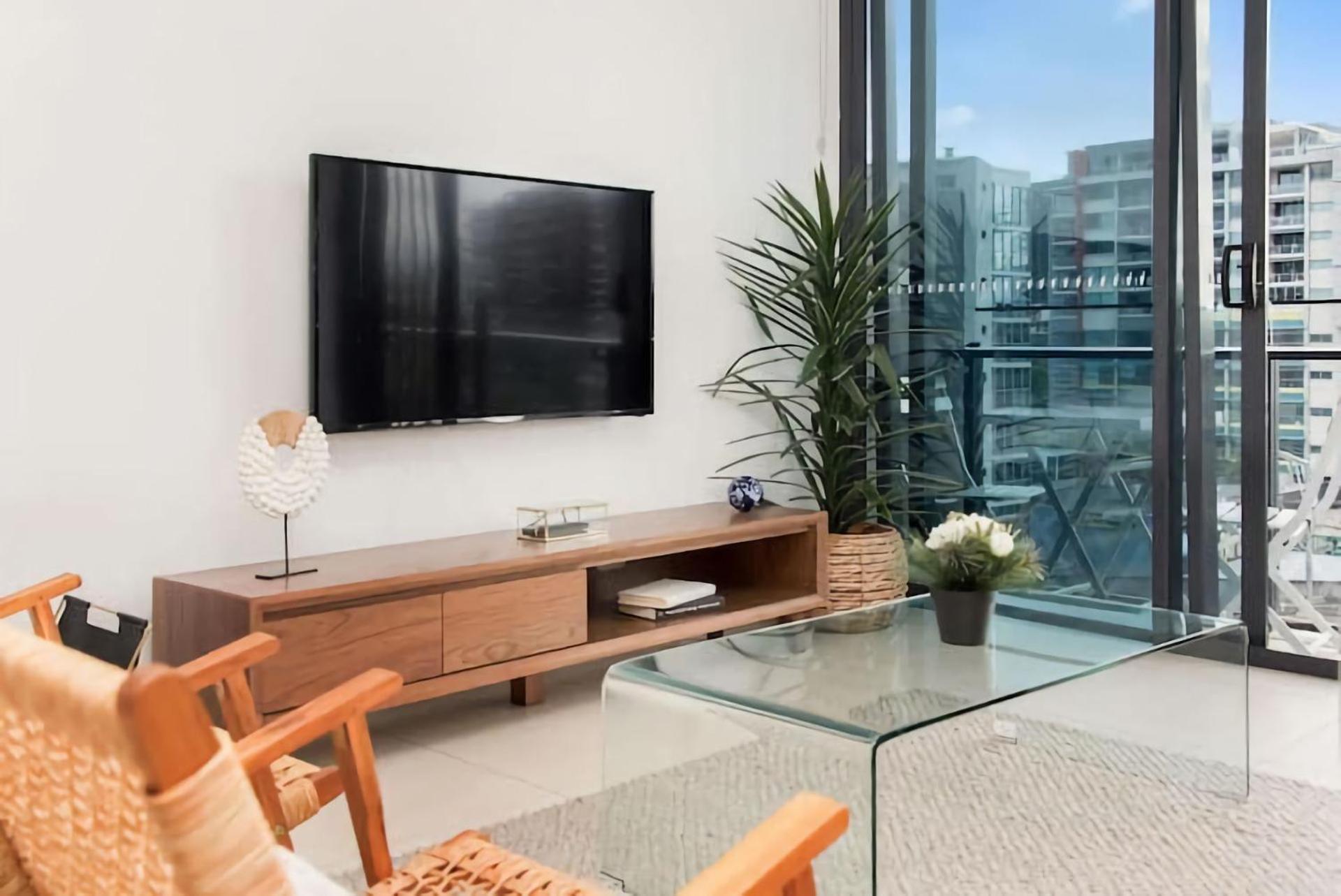 Chic 1brm With Pool Gym Apartment