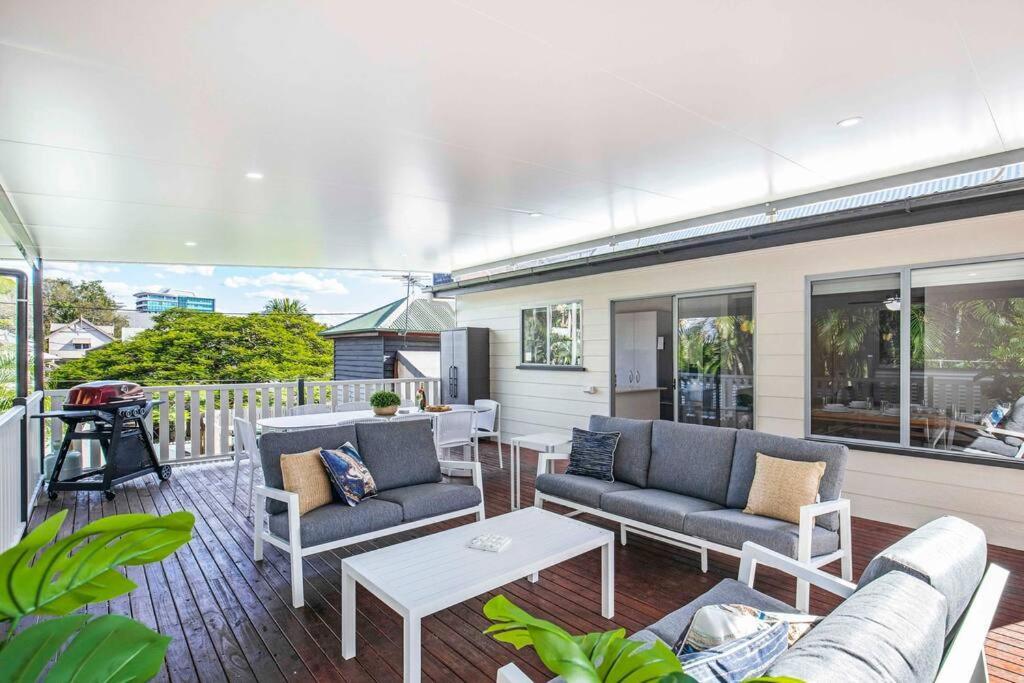 Holiday home Sunset Haven 4-bd Retreat Milton, Steps To Suncorp