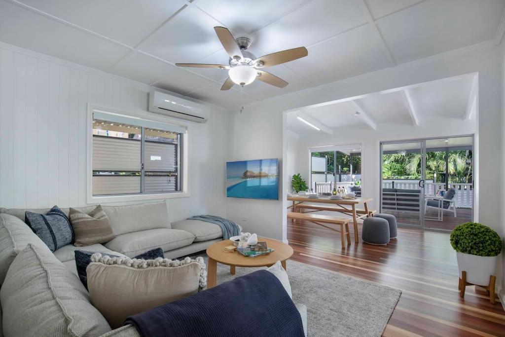 Sunset Haven 4-bd Retreat Milton, Steps To Suncorp *