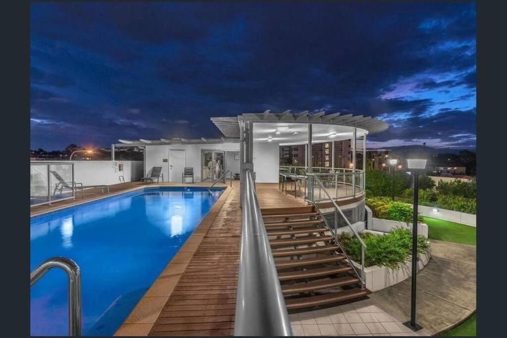 Spacious Newly Renovated 3-bedroom Opposite Westfield Chermside