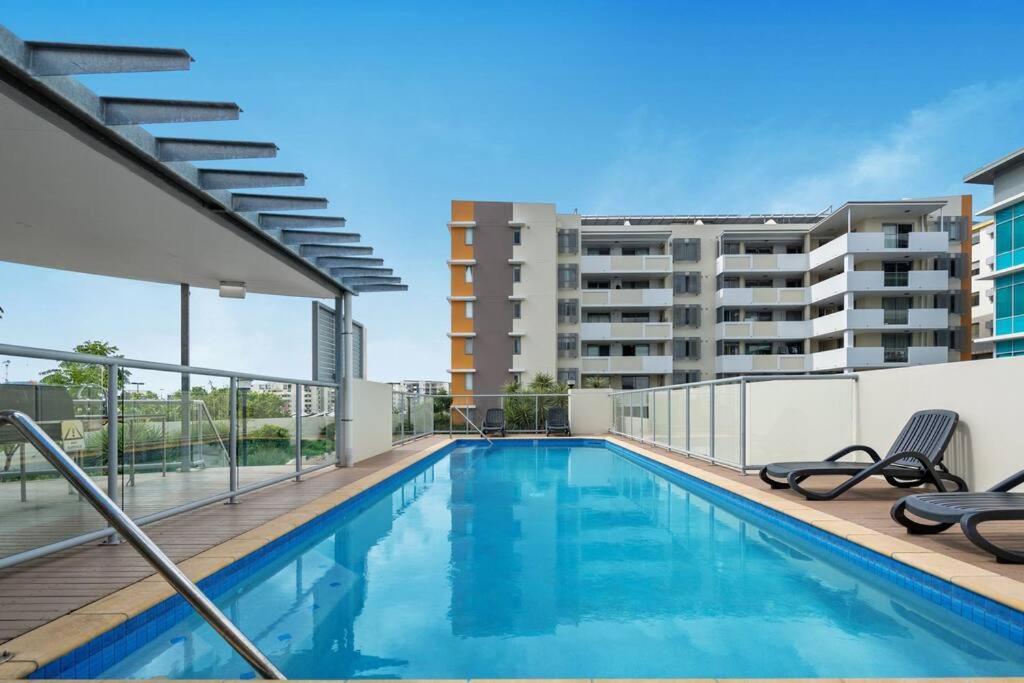 Spacious Newly Renovated 3-bedroom Opposite Westfield Chermside Apartment