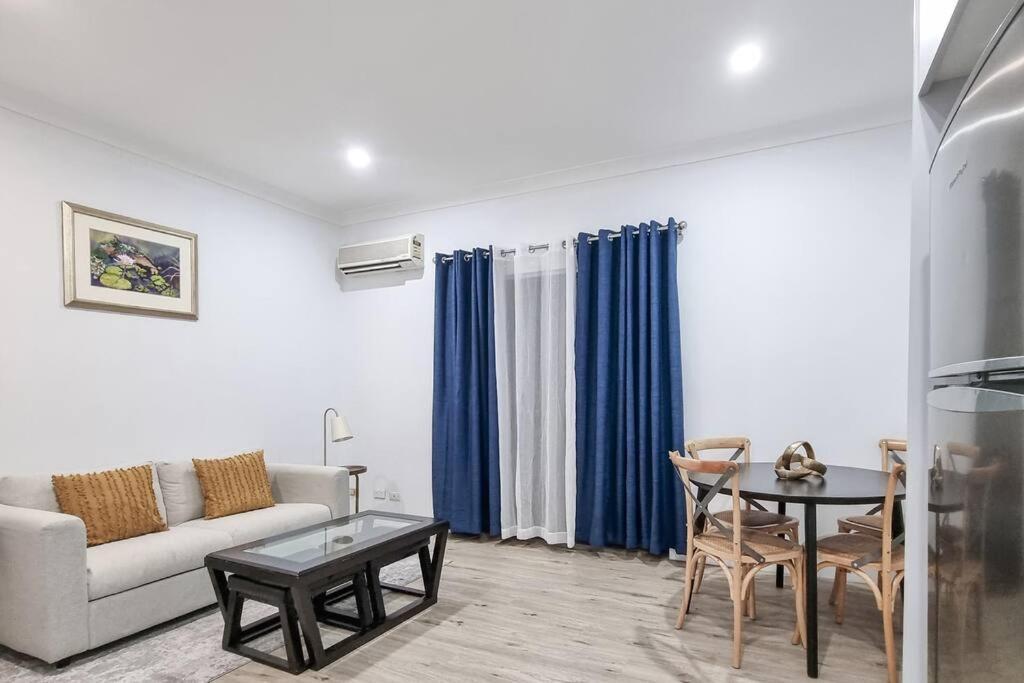 Wishart 1bed 1bath Tiny, Quiet House W Parking - W44 * Brisbane