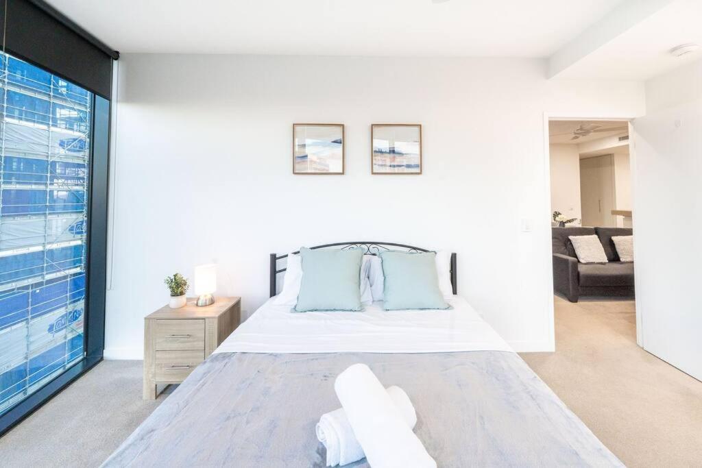 2br-2ba Resort-style Retreat In Hamilton - H20705